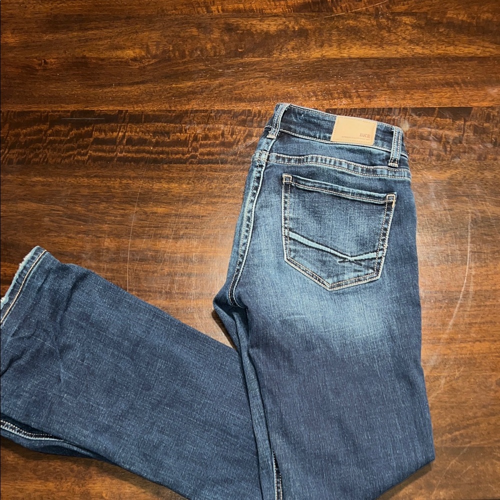 Low rise jeans. 26x30